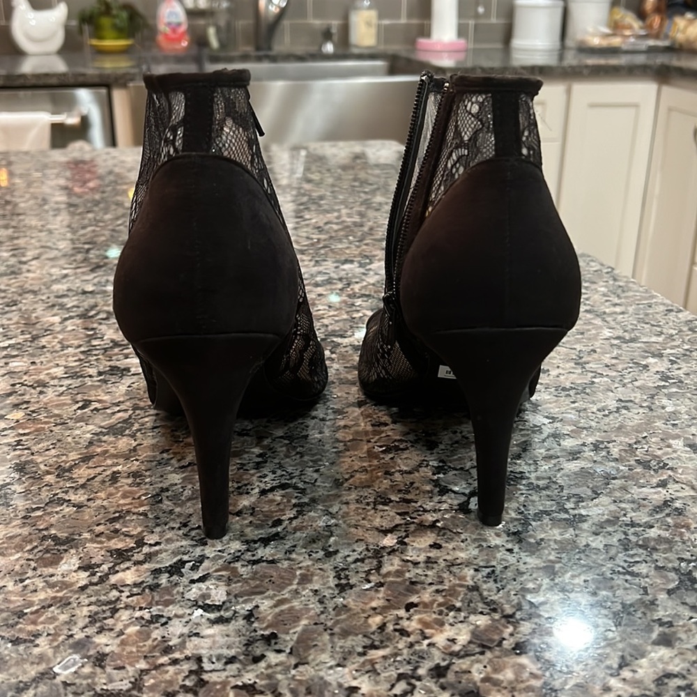 Torrid Black Lace Peep Toe Heels - Picture 4 of 6